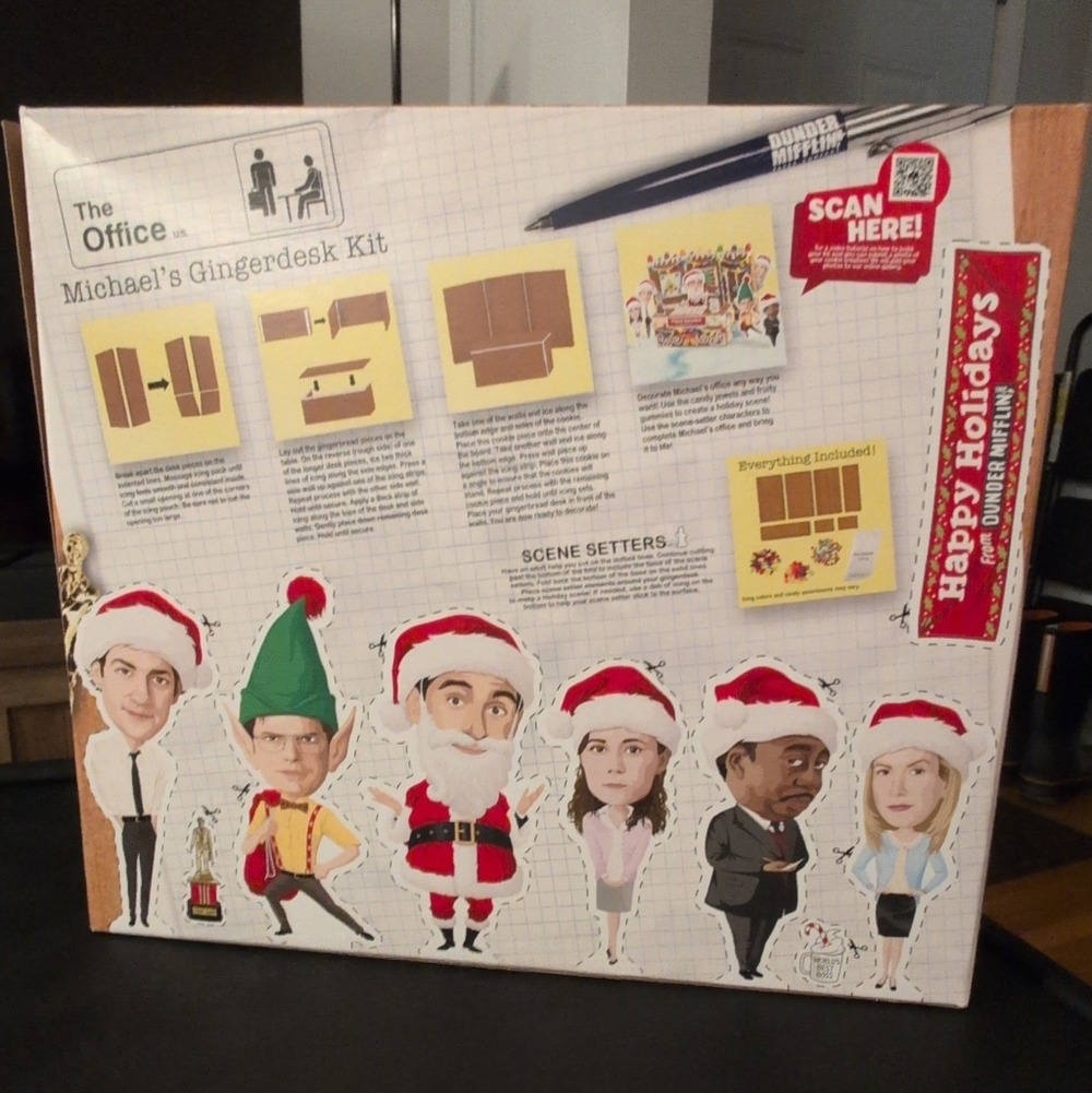 The Office Michael's Gingerdesk Gingerbread Kit Christmas 2023 Holiday Set - Picture 2 of 2